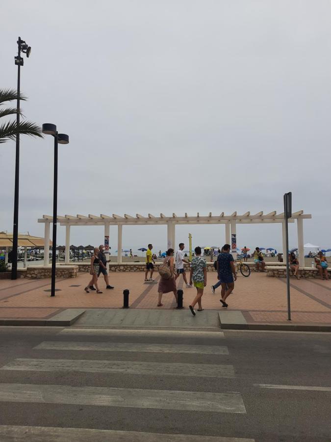 Fuengirola Apartment Carvajal Front Line Primera Linea Dış mekan fotoğraf